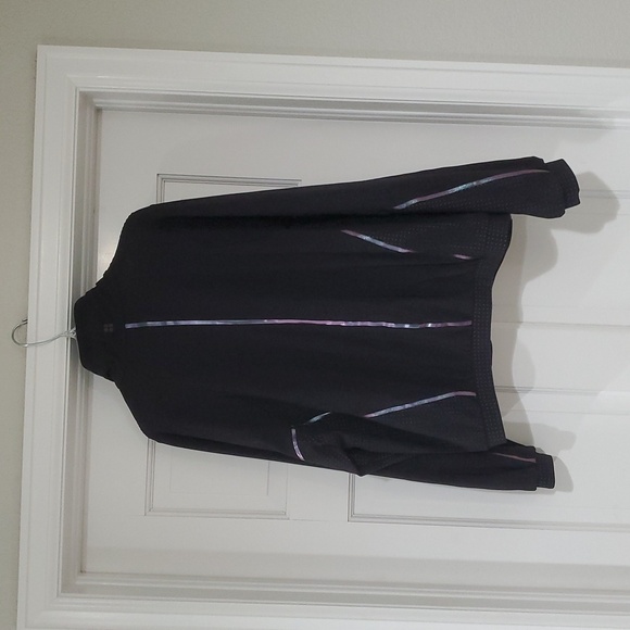 Sweaty Betty Nwot Zero Gravity Run Black Pullover Reflective Accents sz M - Picture 6 of 6